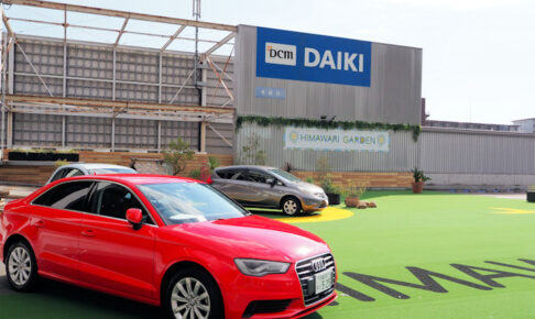 【開店】中古車展示場「ひまわりガーデン」がダイキ明石店の屋上駐車場にオープン