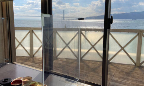 明石海峡大橋を見ながら「明石市役所食堂」でワンコインランチ！