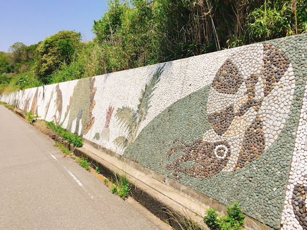 松江海岸の壁画