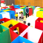 イオン明石に巨大迷路が登場！隠されているぬいぐるみを見つけておやつをゲット！