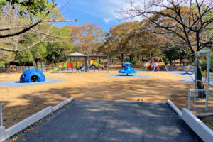 明石公園・子どもの村がリニューアルオープン！遊具も新しく変わっています