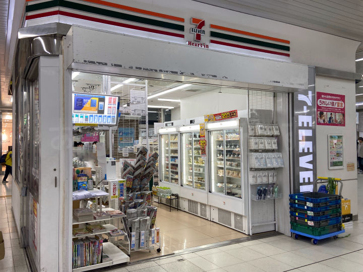 JR明石駅改札口前のセブンイレブンが5/7から一時閉店！7月リニューアルオープン予定