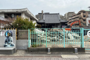 浜光明寺(鍛治屋町)で改装が行われている様子!あの山門も修理されて帰ってくるのかな?