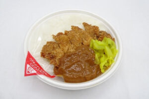 ご当地グルメ「加古川ポークかつめし」兵庫県内313店舗のセブンイレブンで限定販売